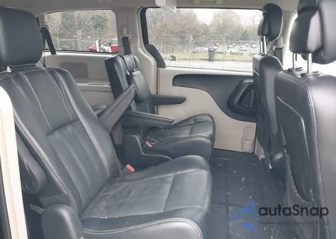 2014 Chrysler Town & Country Touring from USA, damaged, VIN 2C4RC1BG1ER449280